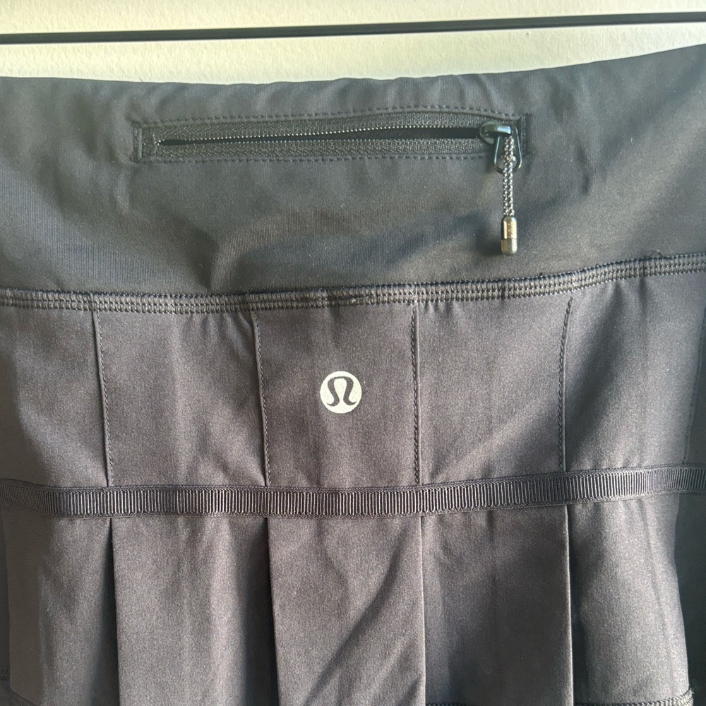 Lululemon Pace Setter black Skirt‎ 8 Athleisure workout yoga pickleball coastal - Picture 4 of 7